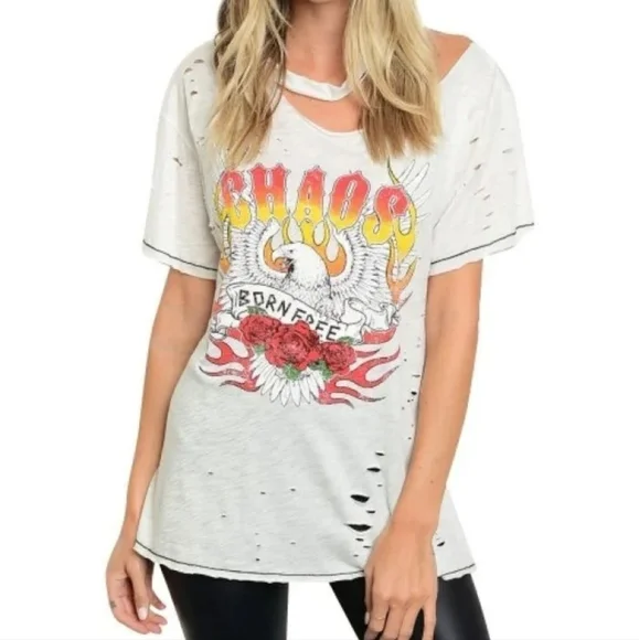 Emory Park Chaos Born Free Distressed Short Sleeve Graphic TShirt - Picture 3 of 17